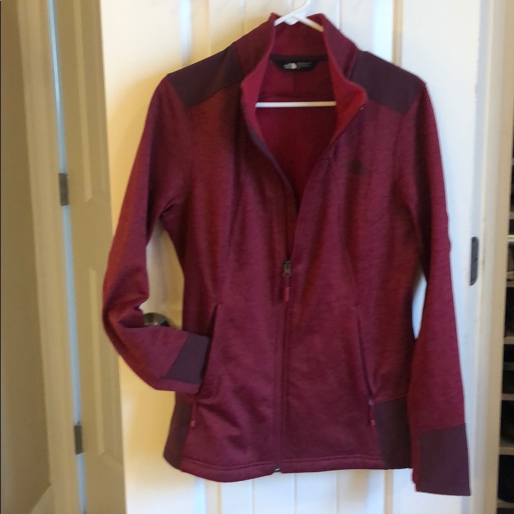 North Face fleece-lined jacket with zipper pockets